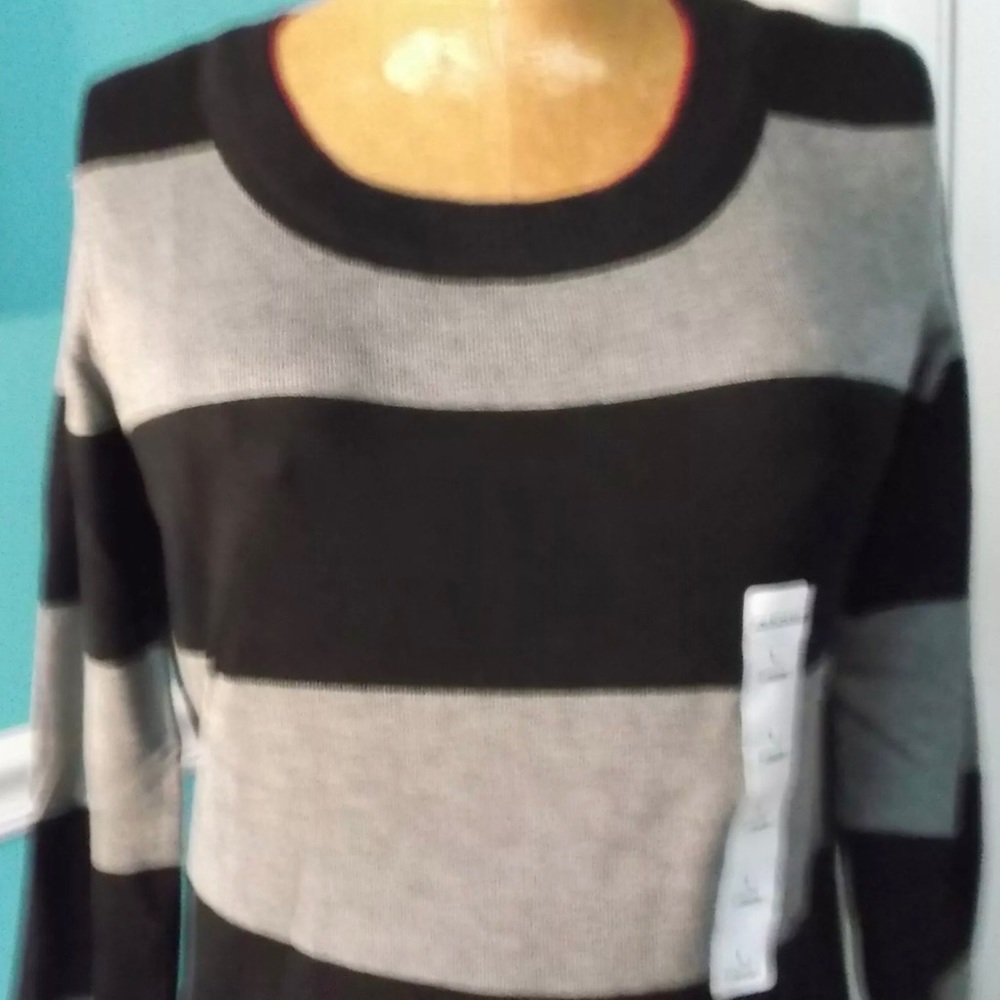 Joe Boxer Sweater